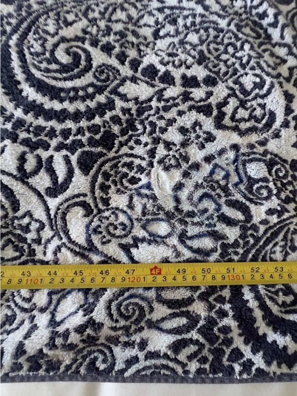 RALPH LAUREN Large Bath Towel 100% Cotton Navy Blue White Paisley 28"W x 54"L - Picture 5 of 16